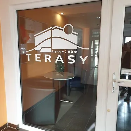 아파트 Terasy Se Saunou *