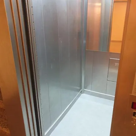 Terasy Se Saunou 아파트 *